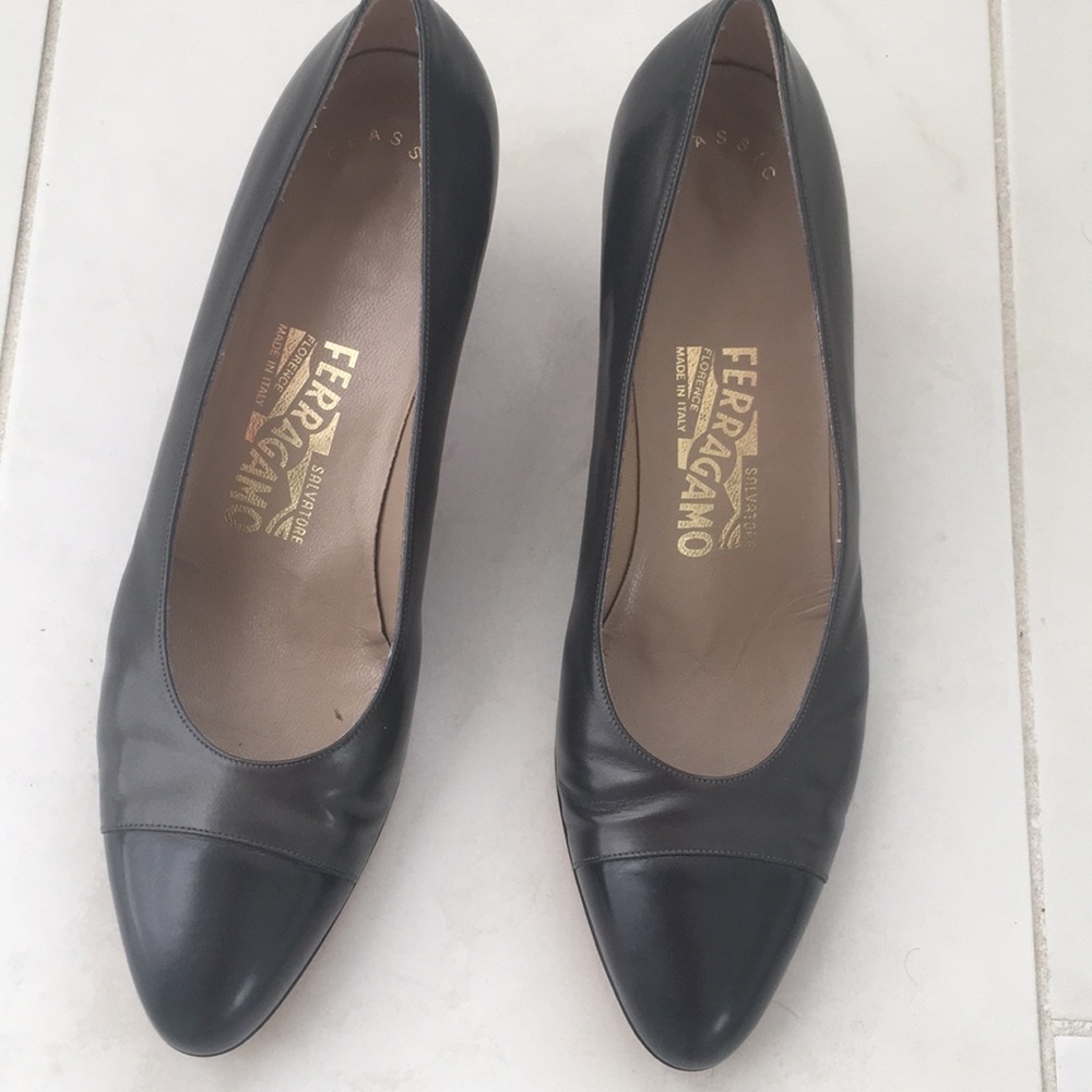 Salvatore Ferragamo Classic 9.5 Made in Italy - Picture 3 of 17